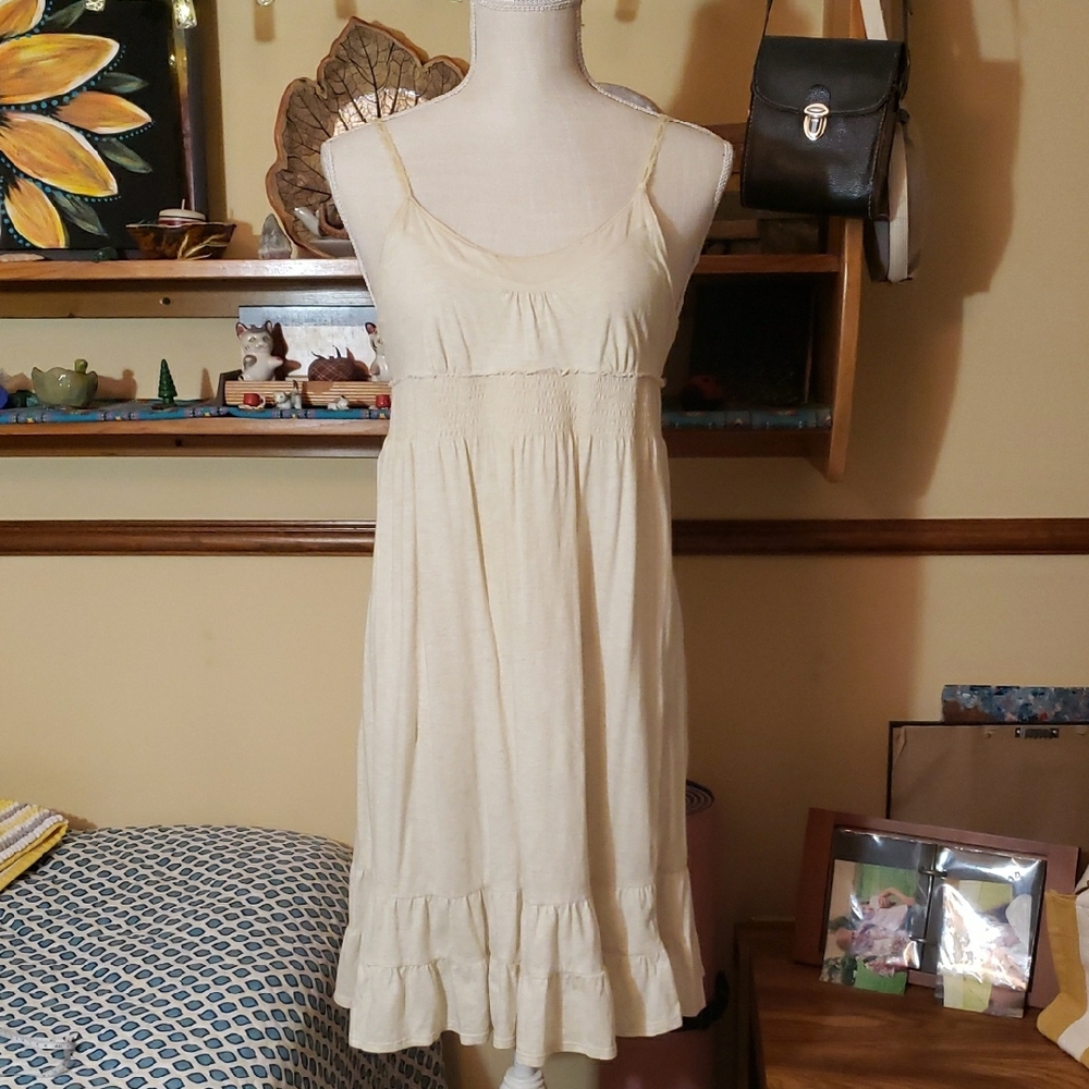 Sweet Papaya Cream Sleeveless Dress Size Small